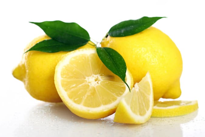 Home Remedies for Melasma Around Mouth - Lemon Juice