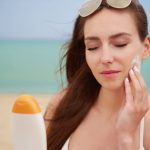 6 Morning Skin Care Routine Steps for a Healthy and Graceful Skin - Apply Sunscreen